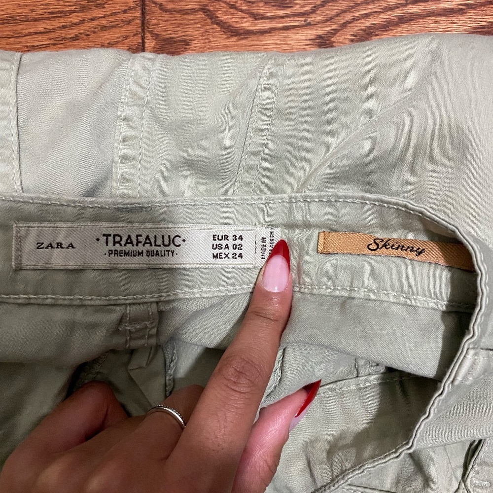 Zara Cargo Jeans - Picture 5 of 8